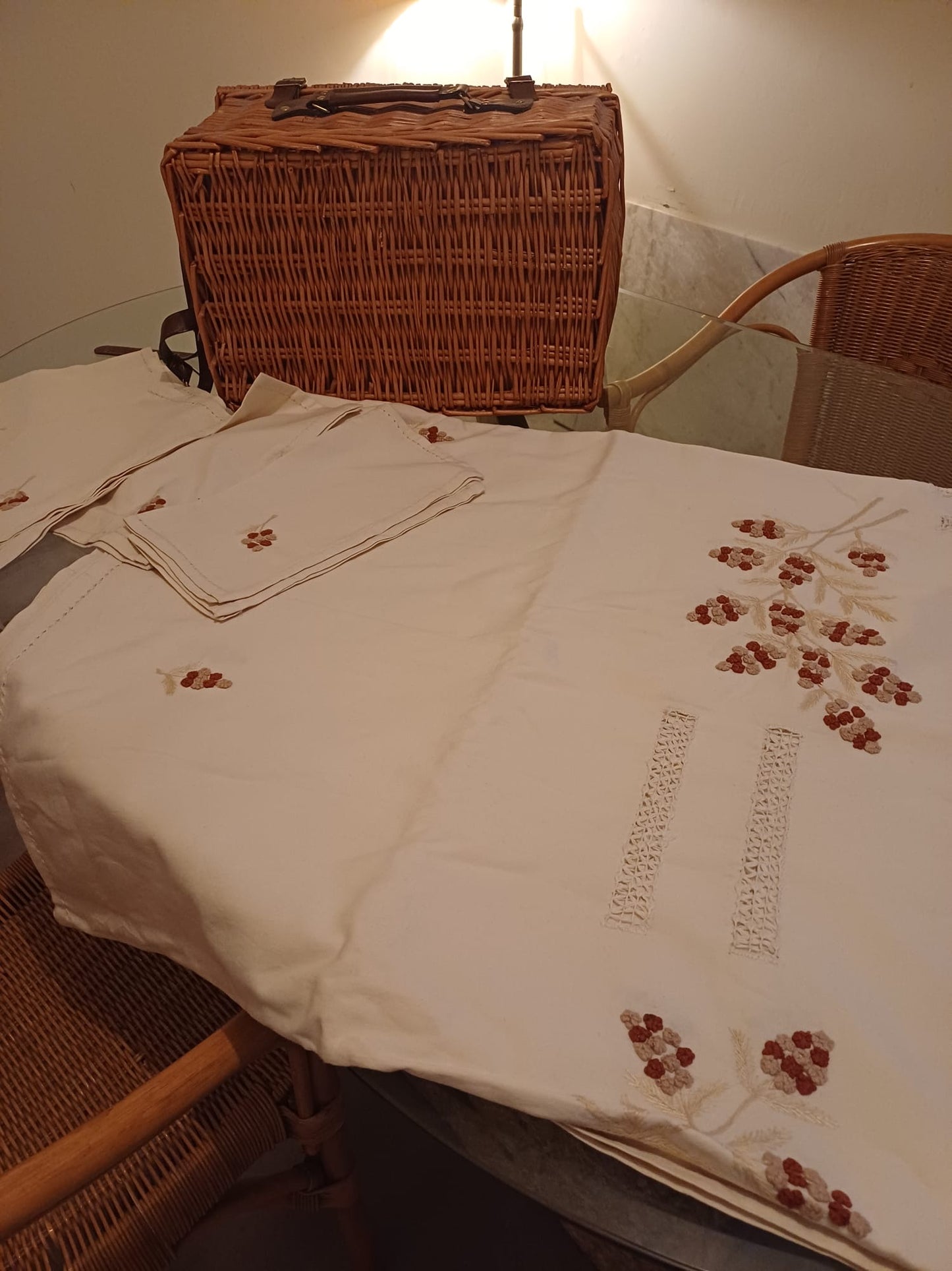 Nappe Brodée