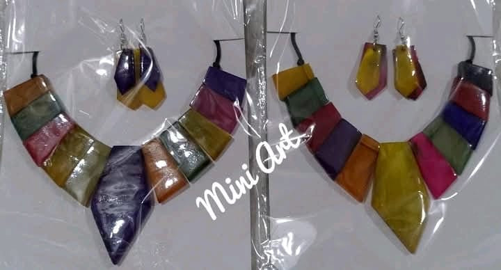 Collier faits main